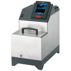 Oхлаждающий/нагревающий термостат Huber Ministat 230, температура -40...200 °C, объем ванны 3,2 л
