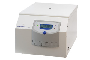 Новая универсальная лабораторная центрифуга SIGMA 4-5L